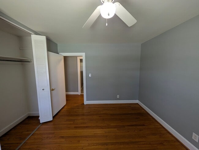 Building Photo - 3 Bedroom, 1.5 Bath Home with HVAC & Fence...