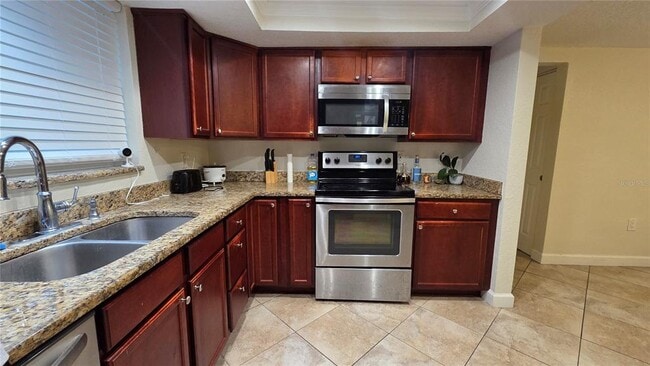 Building Photo - 7340 Brentwood Dr