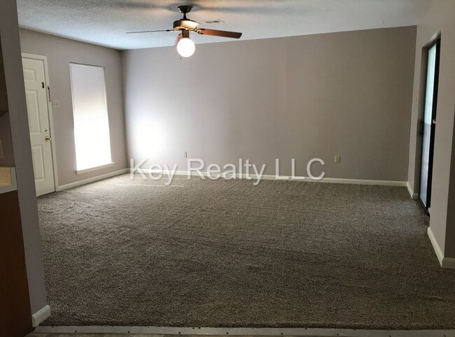 Building Photo - 602 - A Gary K - Pineville