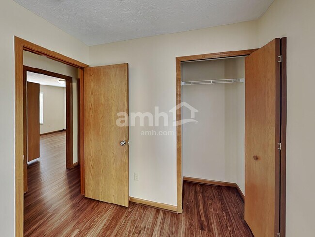 Building Photo - 115 Grove Run Rd