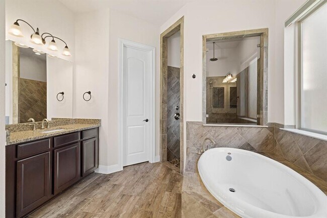 Building Photo - 15815 Axehandle Trl