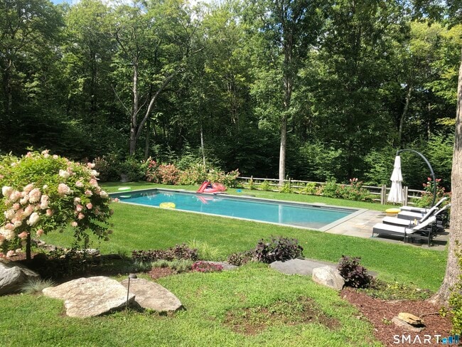 Building Photo - 66 Westwoods 2 Rd