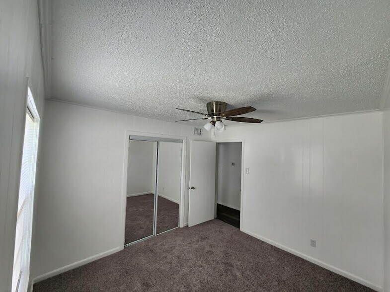 Building Photo - 2301 Cochran St