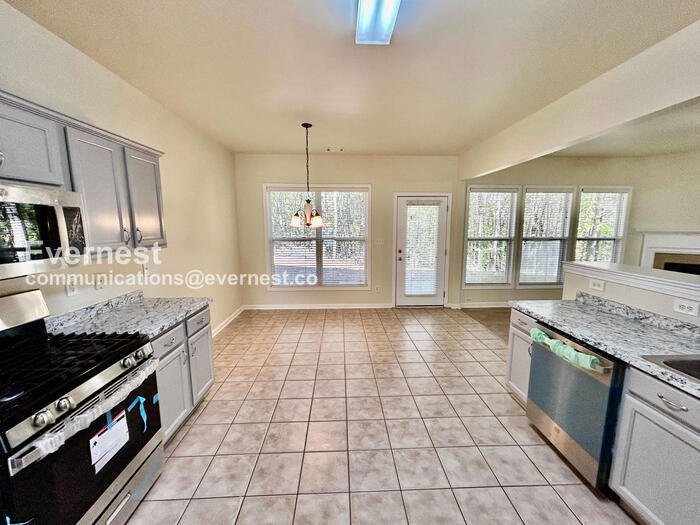 Building Photo - 3550 Red Willow Ct