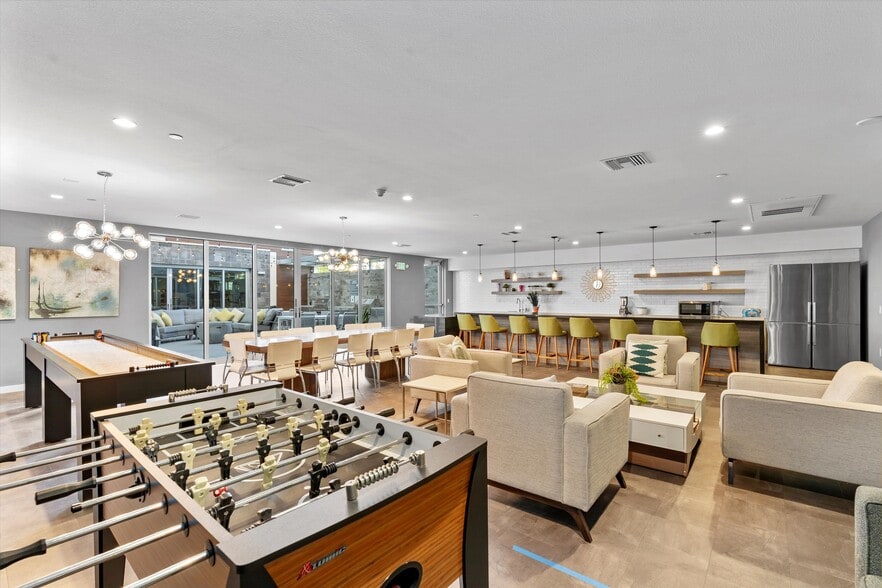 Building Photo - 4140 Glencoe Ave