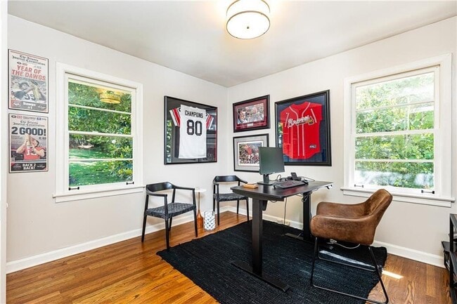 Building Photo - 1295 Lindenwood Ln NE