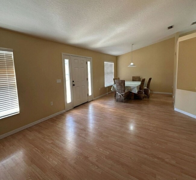 Building Photo - Palm Coast Charm