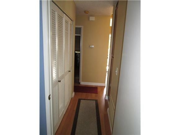 Building Photo - 3536 Ridgewood Way