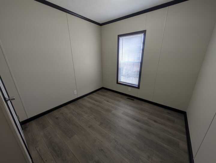 Building Photo - 16213 Normandy St