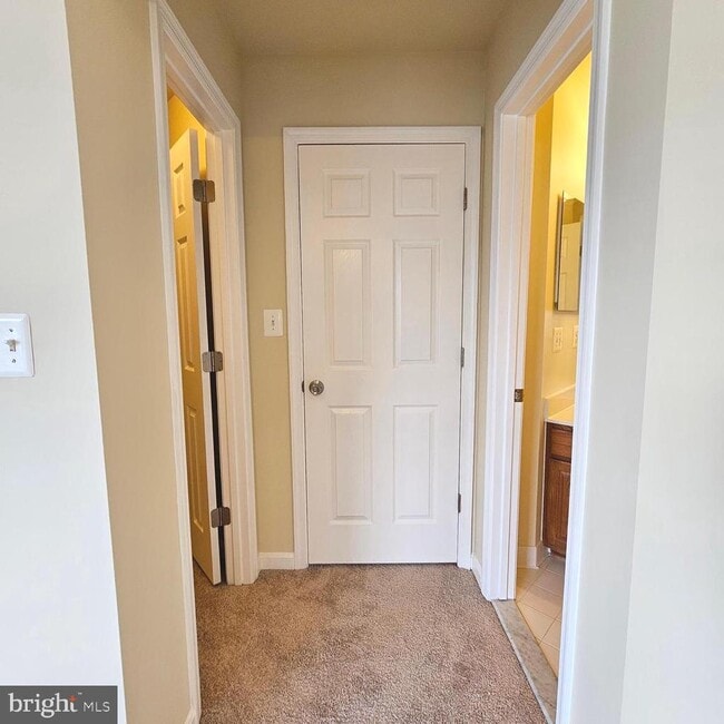 Building Photo - 20992 Kittanning Ln