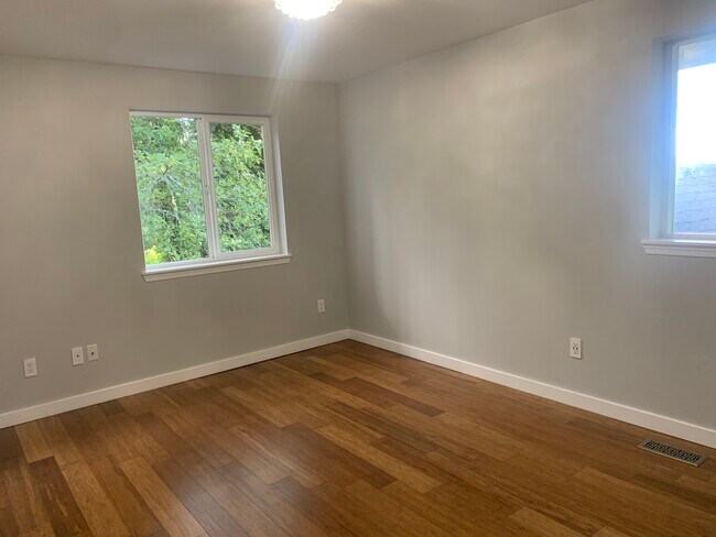 Building Photo - 14107 78th Ave NW