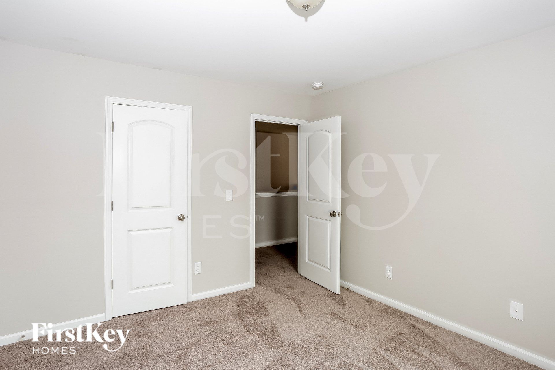 Building Photo - 6906 Barefoot Forest Dr