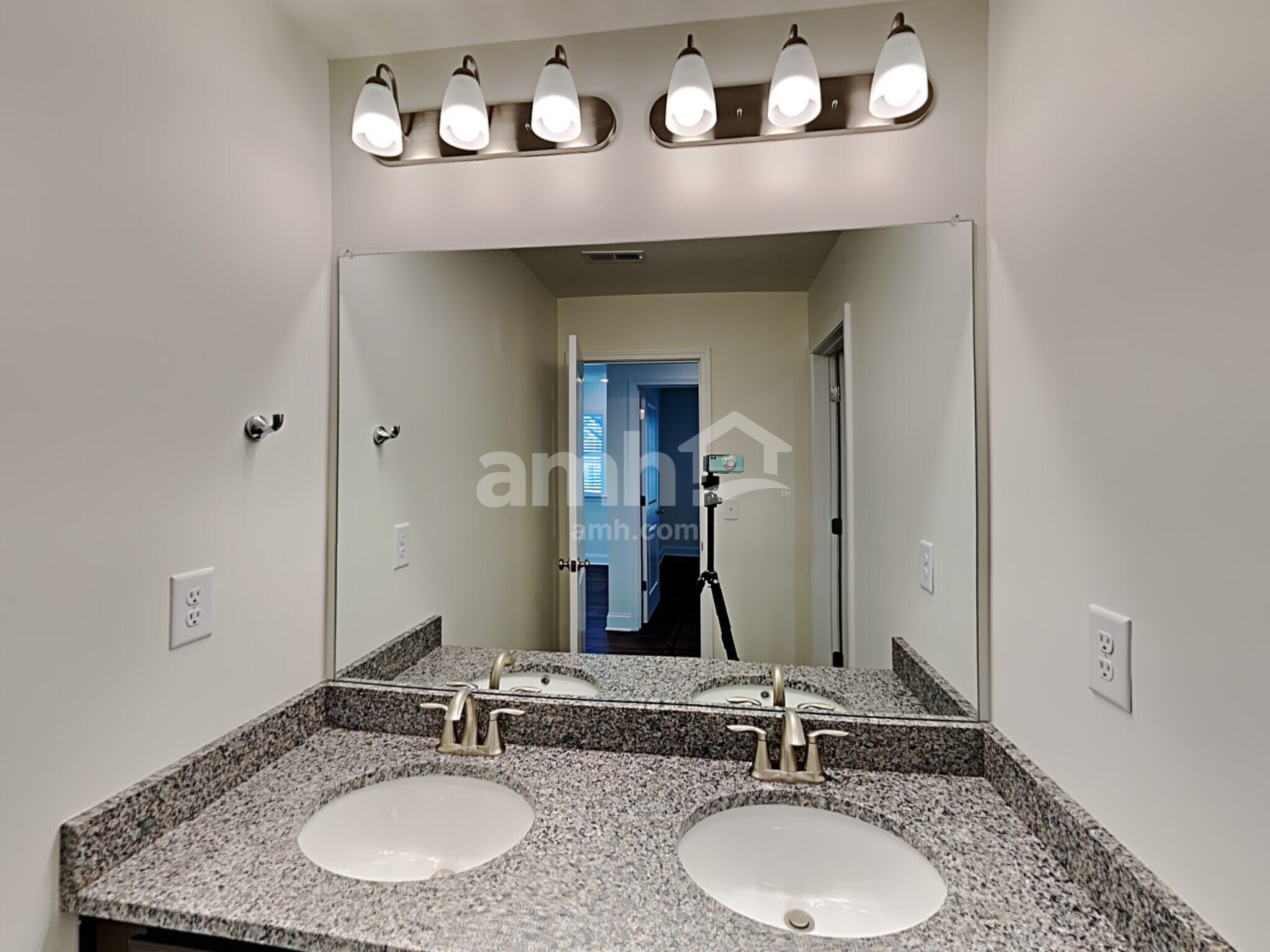 Building Photo - 181 Rivulet Dr