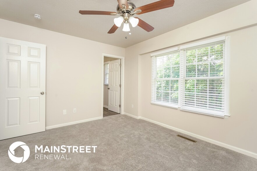 Building Photo - 1205 Brookhill Park Dr