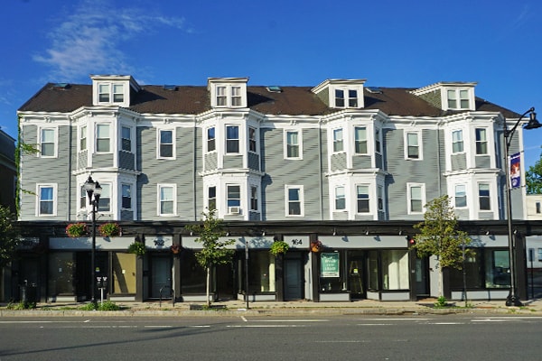 Building Photo - 187 Broadway