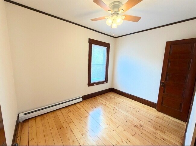 Building Photo - 38 A St