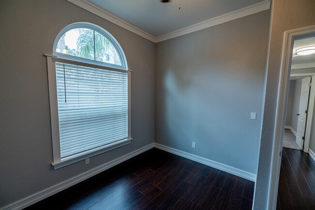 Building Photo - 8933 Bayaud Dr