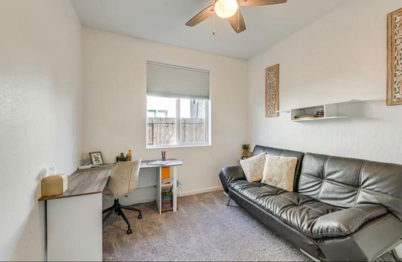 Building Photo - 1030 W Prescott Ave