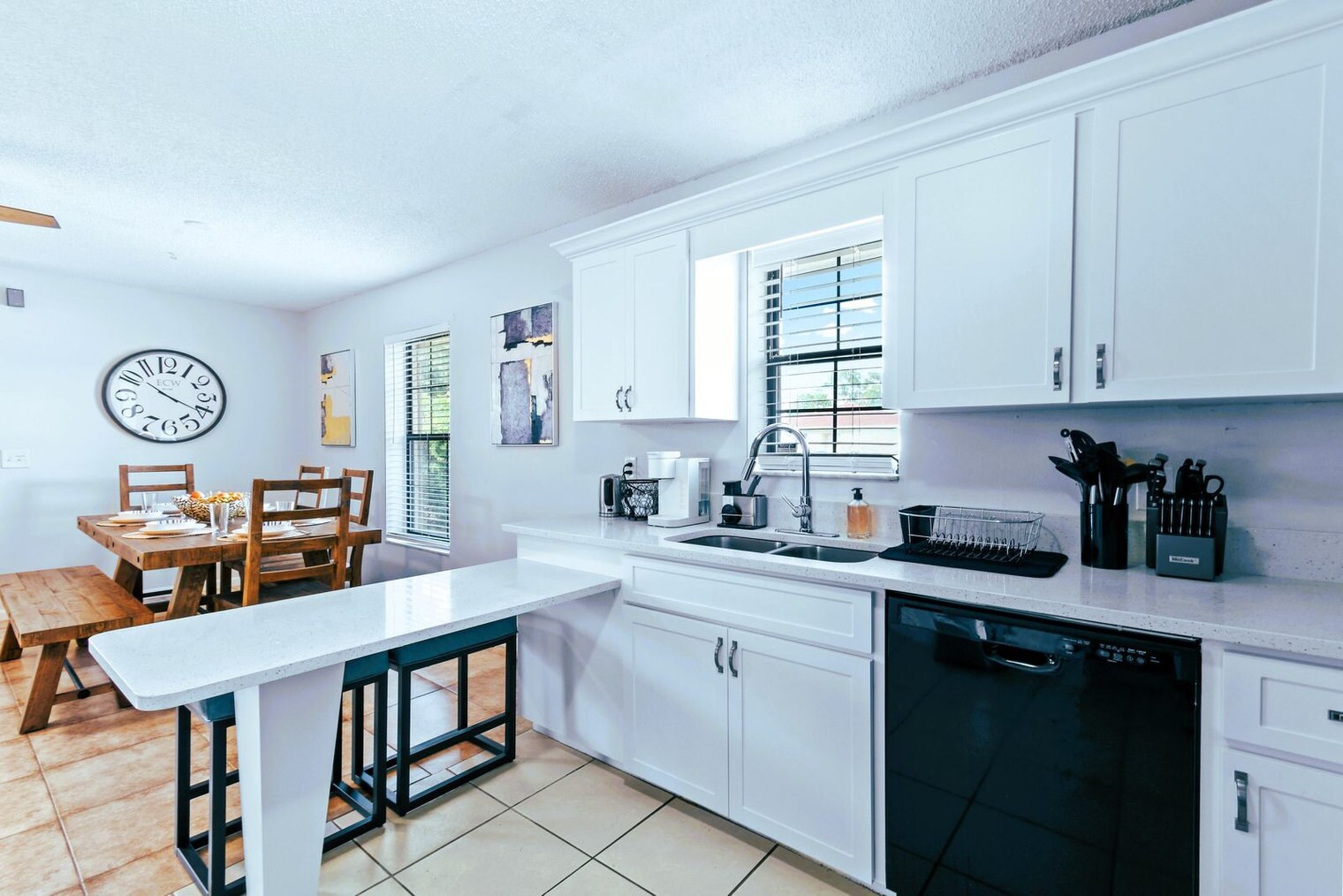 Building Photo - 9130 E Highland Pines Blvd