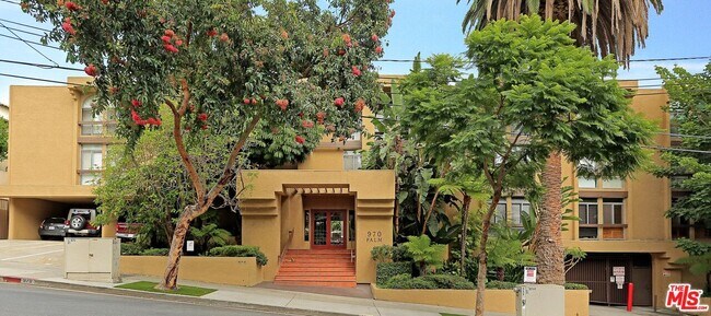 Building Photo - 970 Palm Ave