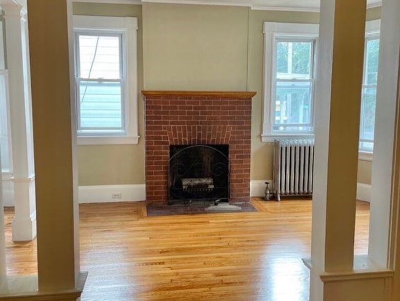 Building Photo - 177 Prospect St