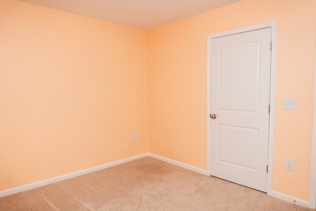 Building Photo - 4624 Plover Dr