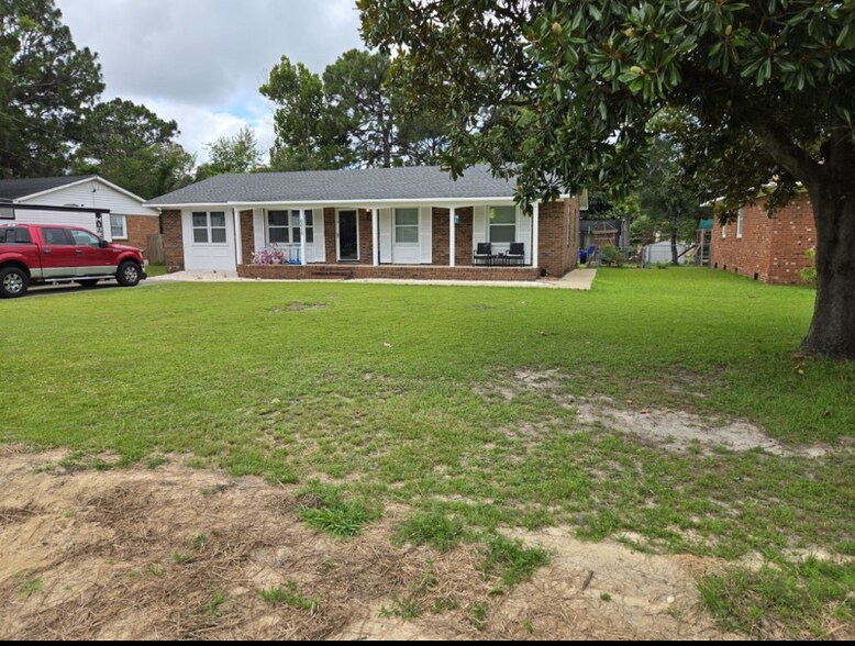 Primary Photo - 6615 Winthrop Dr