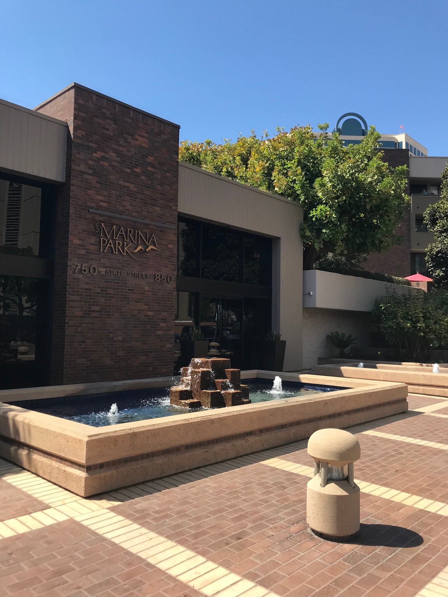 Main Entrance with 24 Hour Security - 850 State St