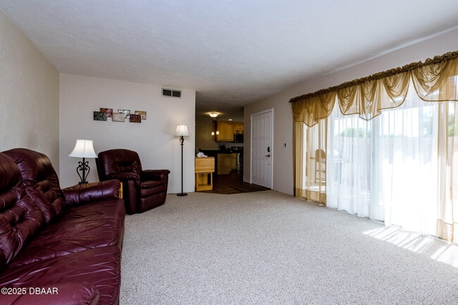Building Photo - 168 Sweetgum Ln