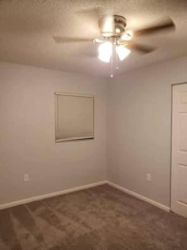 Building Photo - 2118 Navel Cir S