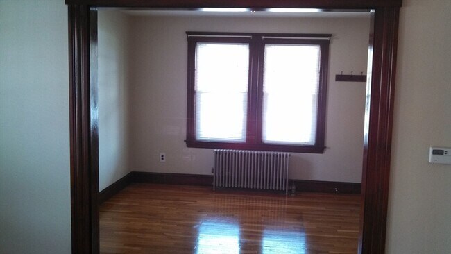Building Photo - 124 Bishop St