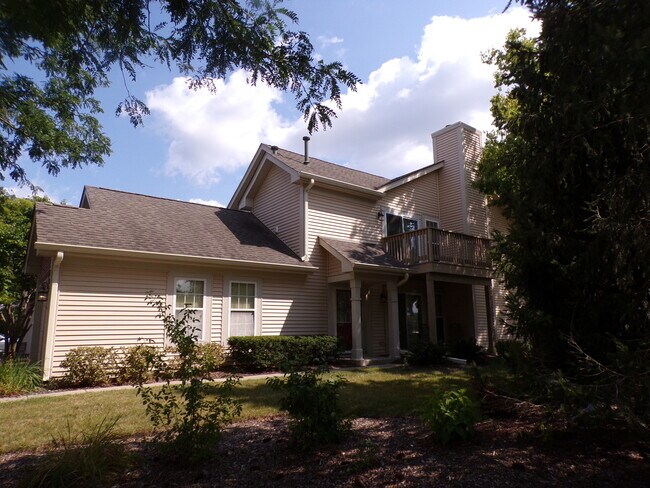 Building Photo - 1053 Woodhill Ct