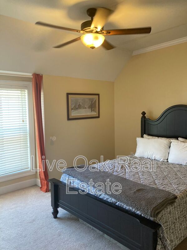 Building Photo - 937 Bolling Ave