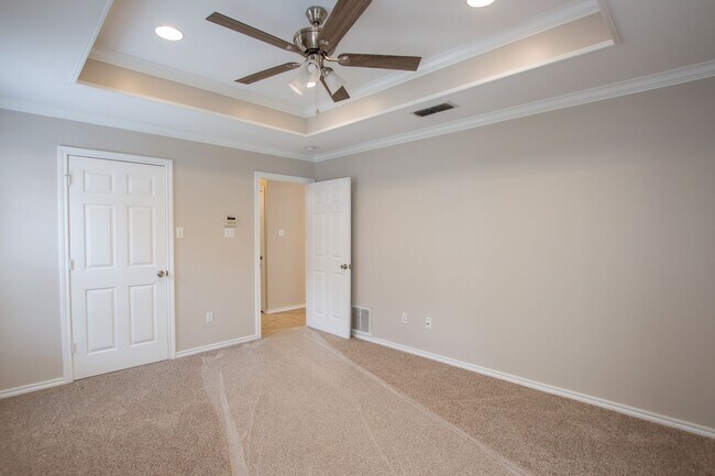 Building Photo - 5716 Bostick Dr