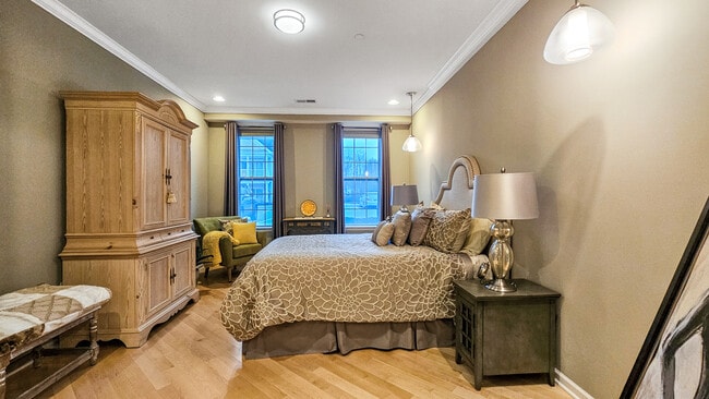 Building Photo - 203 Center Meadow Ln