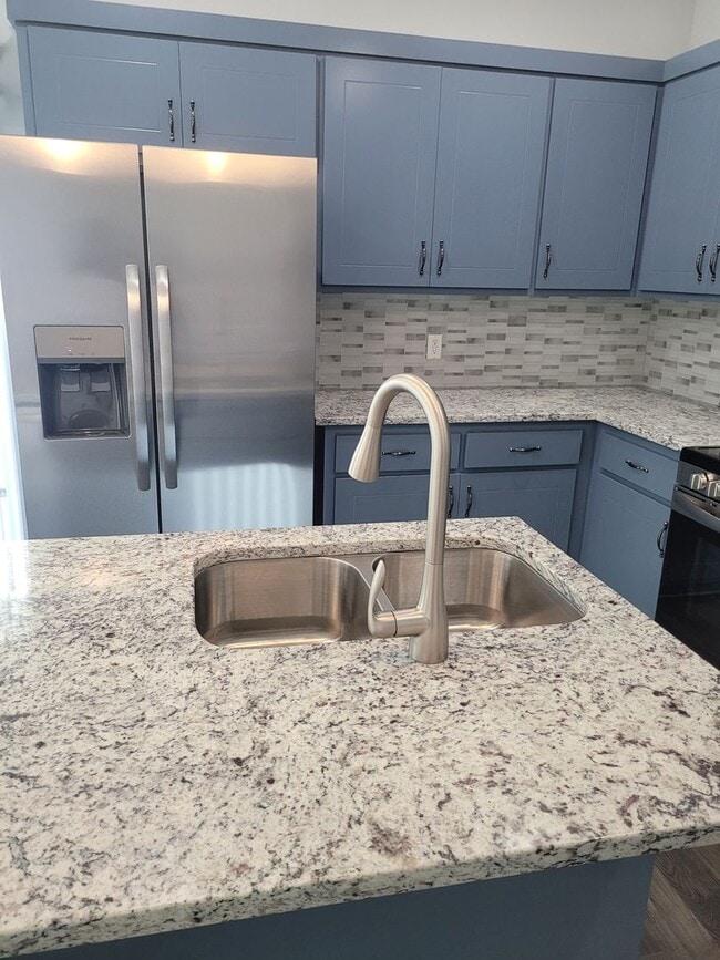 Building Photo - 506 Watauga Ave