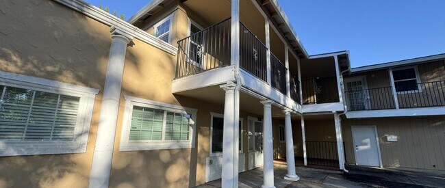 Building Photo - 7610 Miller Ave
