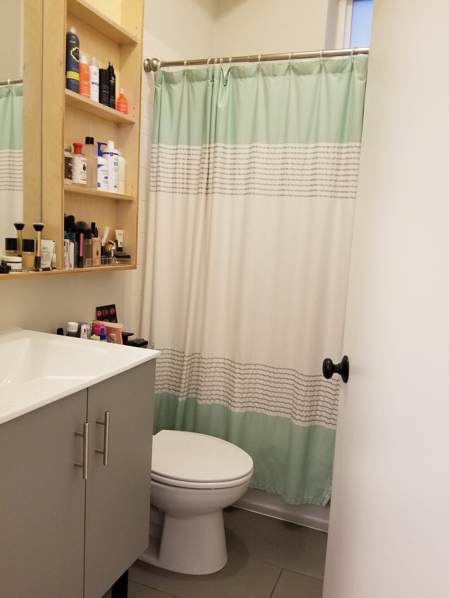 Building Photo - 1135 N Damen Ave