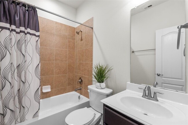 Building Photo - 24526 Forest Canopy Dr