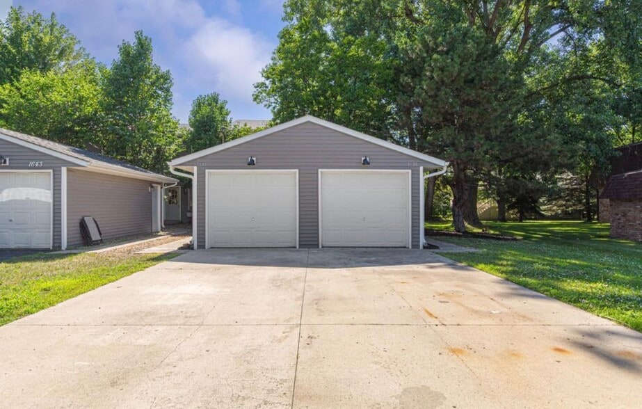Building Photo - 1639 Pleasant View Dr