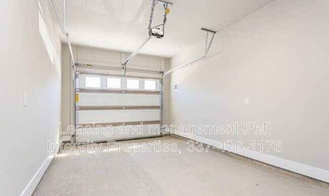 Building Photo - 109 Foster Grove Dr