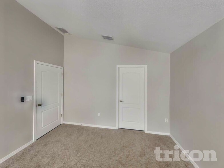 Building Photo - 1181 Creekview Ct