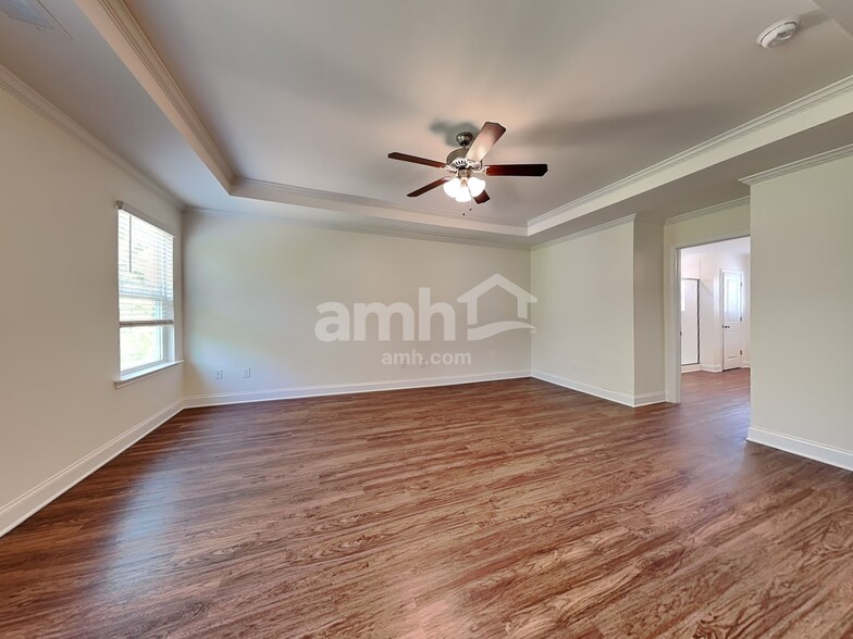 Building Photo - 17310 Alydar Commons Ln