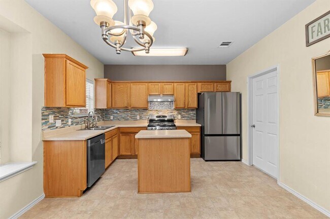 Building Photo - 1400 Orange Spice Ct