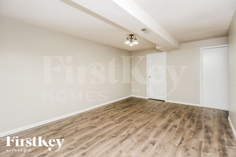 Building Photo - 1912 NW 62nd Terrace