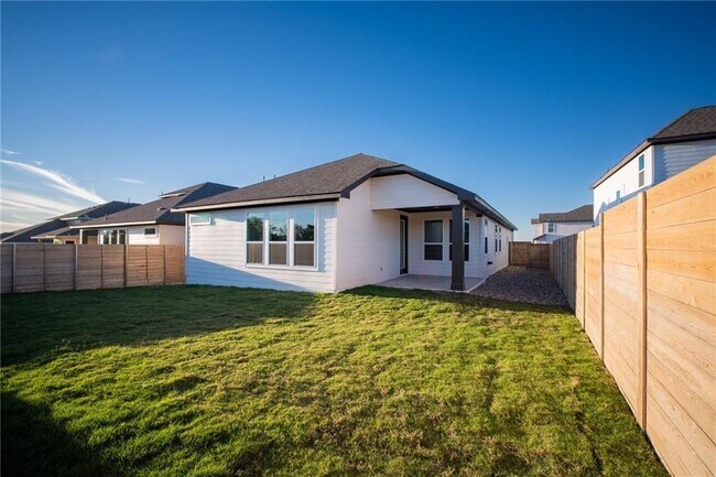 Building Photo - 524 Foresail Rd