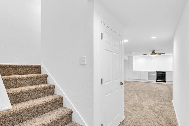 Building Photo - 104 Essex Ln