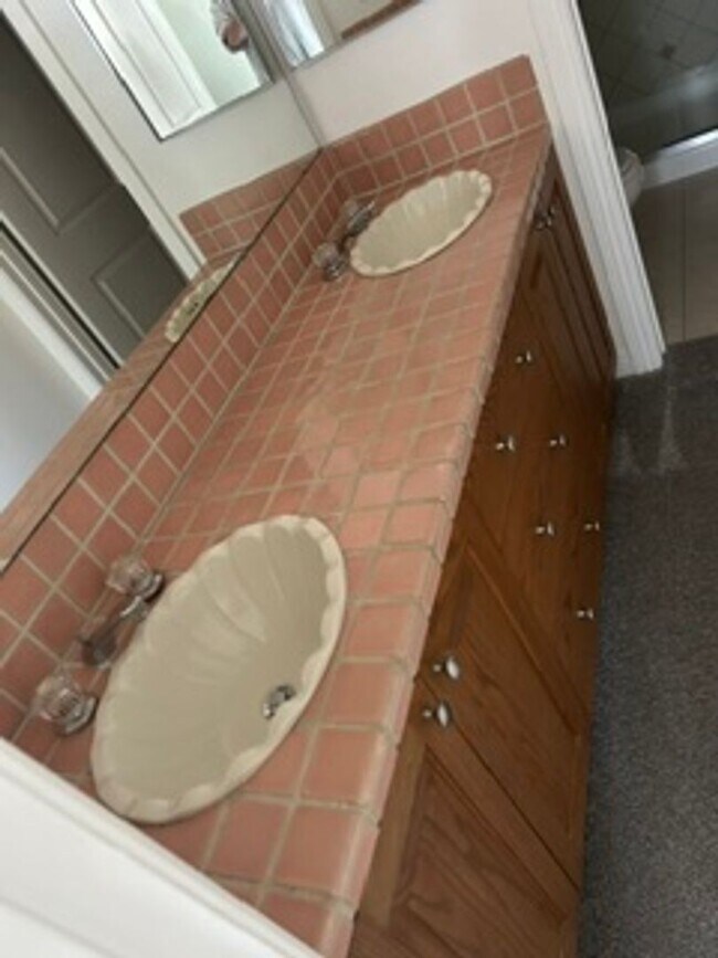 Building Photo - Spacious 4BR Home with Gated Pool, Chef’s Kitchen & 3-Car Garage