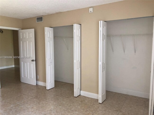 Building Photo - 10717 Cleary Blvd