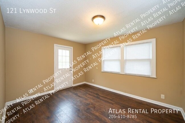Building Photo - 121 Linwood St
